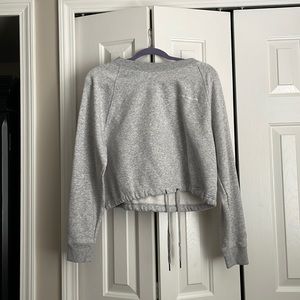 Grey Champions cropped pull over